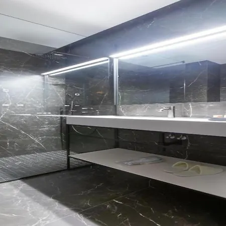 Moncafe Boutique And Hotell 5*