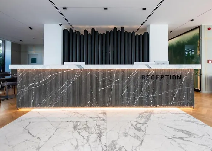 Moncafe Boutique And 5* Tirana